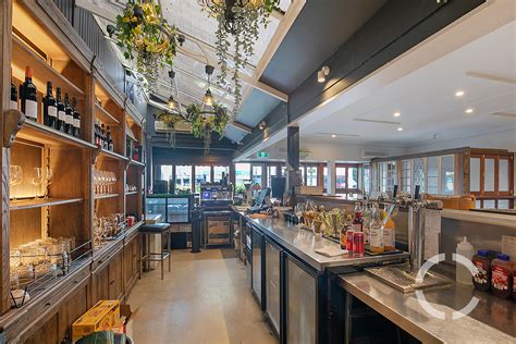 fully fitted restaurant for lease in brisbane|RESTAURANT/BAR VENUE OPPORTUNITY 5KM FROM .